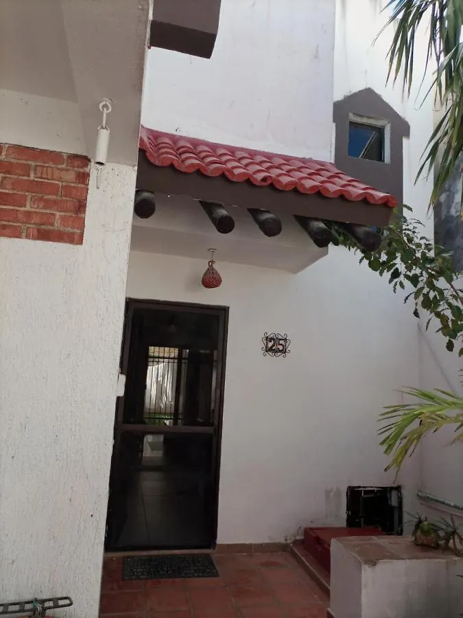 Corazon Del Pescador Apartment Cancun Homestay